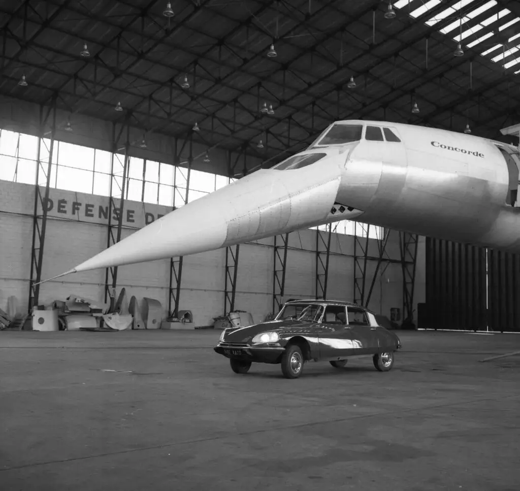 DS готує електричний флагман за мотивами класичного Citroen DS — photo 2