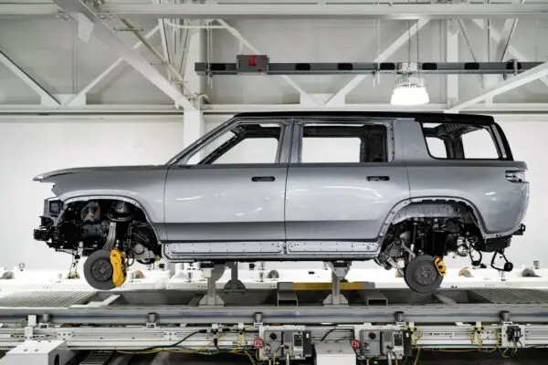 Rivian отримав 7 млн від влади на створення R2 — photo 8873