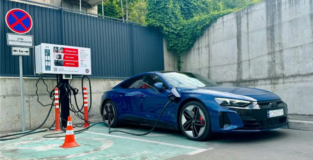 Тест-драйв Audi e-tron GT: електромобіль для супергероя — photo 14