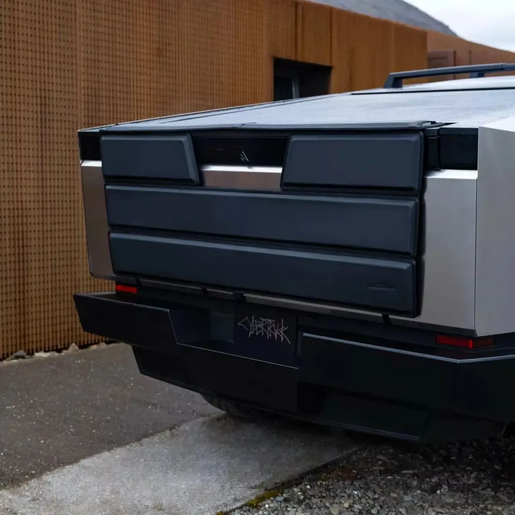 Tesla Cybertruck отримав кілька корисних опцій — photo 5 Tesla Cybertruck отримав кілька корисних опцій — photo 5