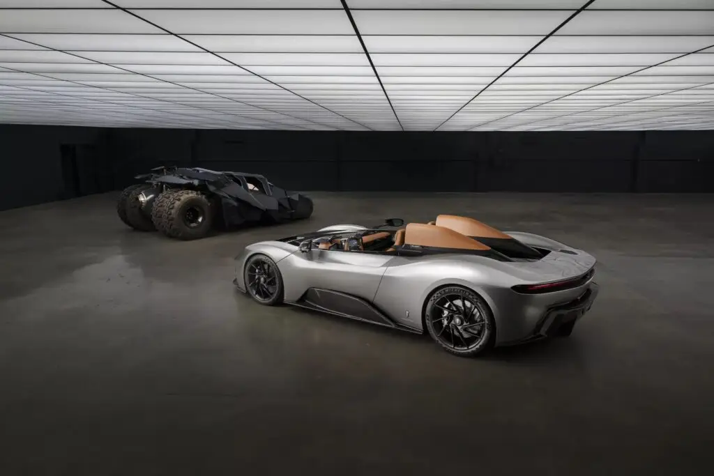 Ексклюзивна Pininfarina B95 Gotham обійдеться власнику в 4,9 млн євро — photo 7