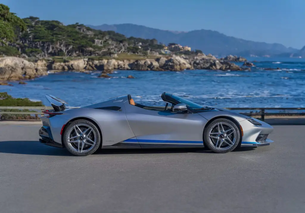 Уникальный электрический гиперкар Pininfarina Battista Targamerica потерял крышу — photo 5