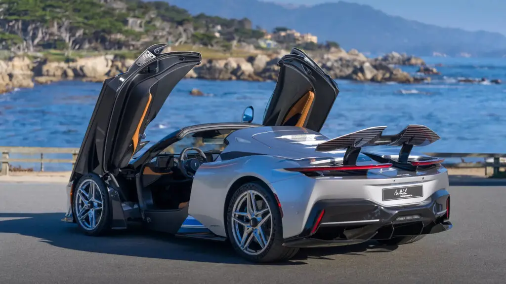 Уникальный электрический гиперкар Pininfarina Battista Targamerica потерял крышу — photo 9