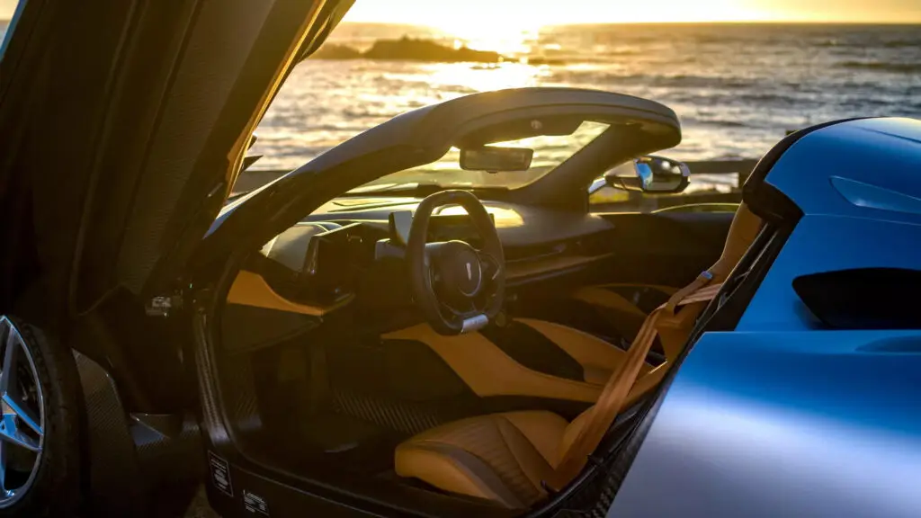 Уникальный электрический гиперкар Pininfarina Battista Targamerica потерял крышу — photo 3