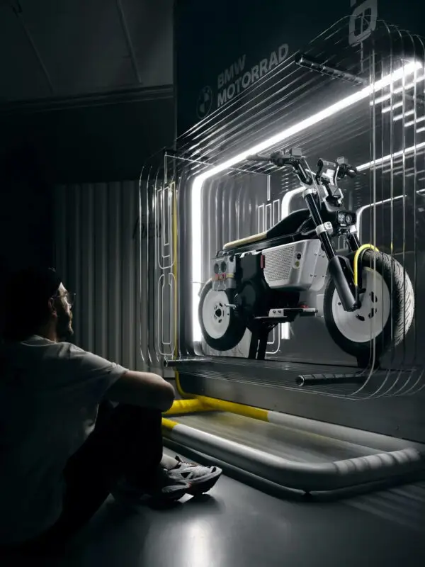 BMW Motorrad разом з Vagabund створив електробайк CE 02 — photo 14592