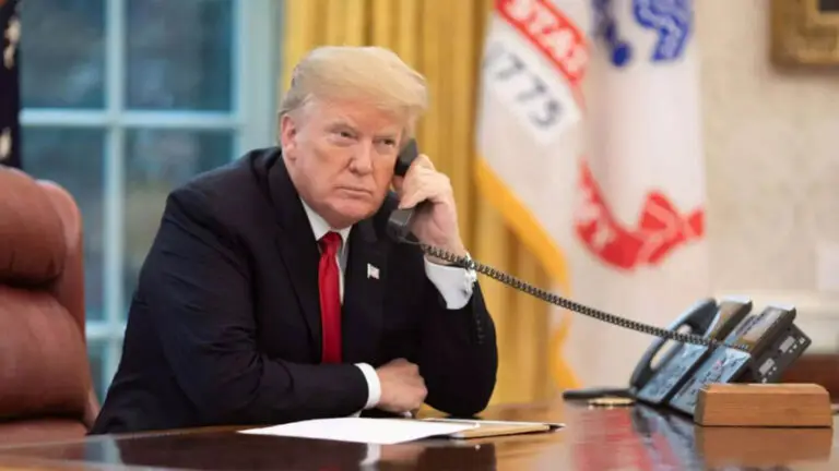 Дональд Трамп виступає за електромобілі, але тільки заради Маска — photo 14745