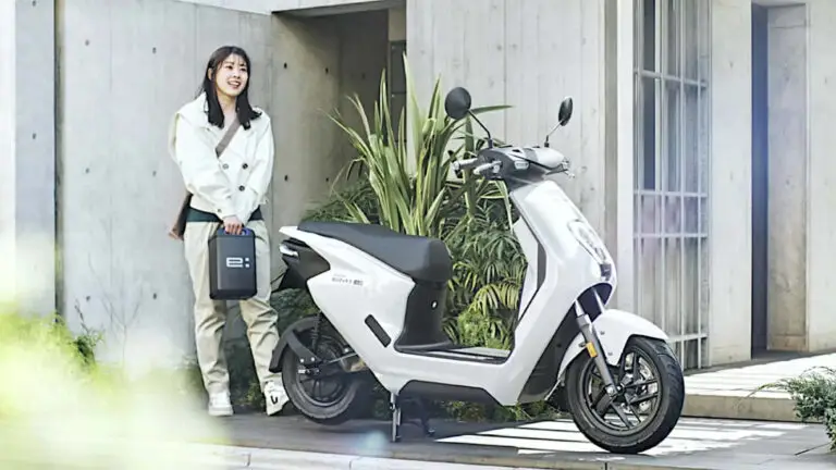 Для тестування нового електроскутера Honda запрошує 500 волонтерів — photo 15089