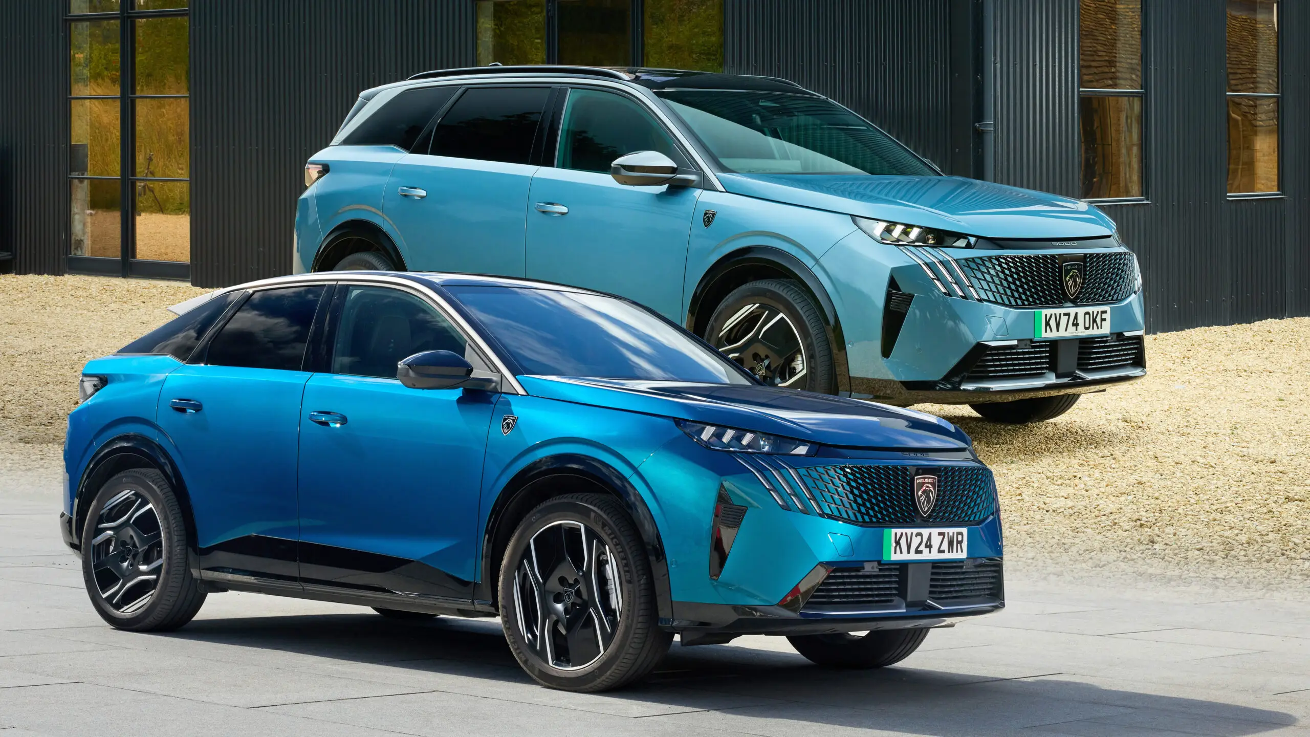 Новые электрические Peugeot 3008 и 5008: до 700 км на одном заряде! — photo 18697