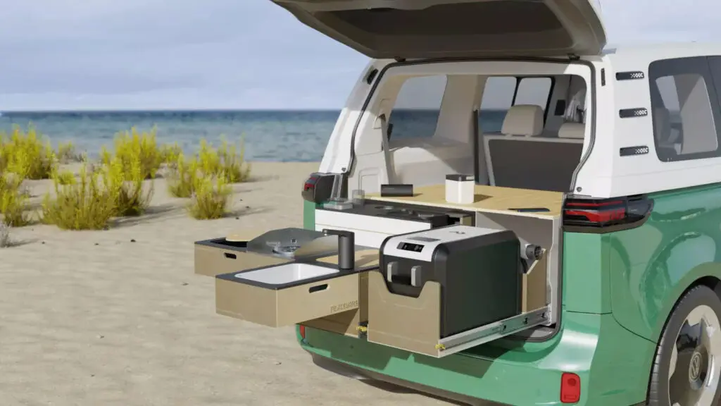 Peace Vans створила аксесуари для подорожей на електричному Volkswagen ID.Buzz — photo 2