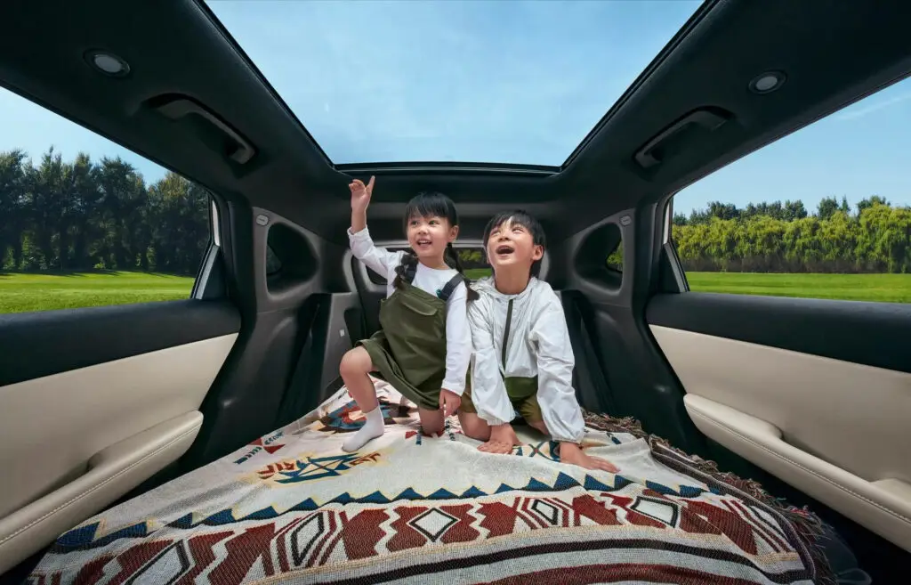 З’явився доступний кросовер Wuling Starlight S, який одразу зібрав 10 тисяч замовлень — photo 3