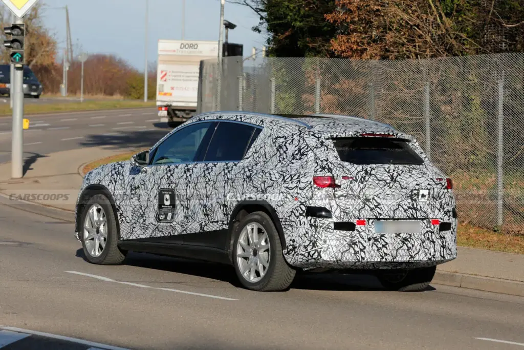 Електрокросовер Mercedes-Benz GLC EV помітили під час випробувань — photo 3