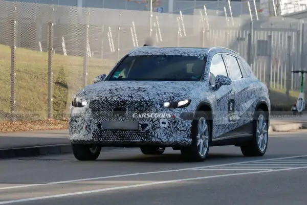 Електрокросовер Mercedes-Benz GLC EV помітили під час випробувань — photo 23749