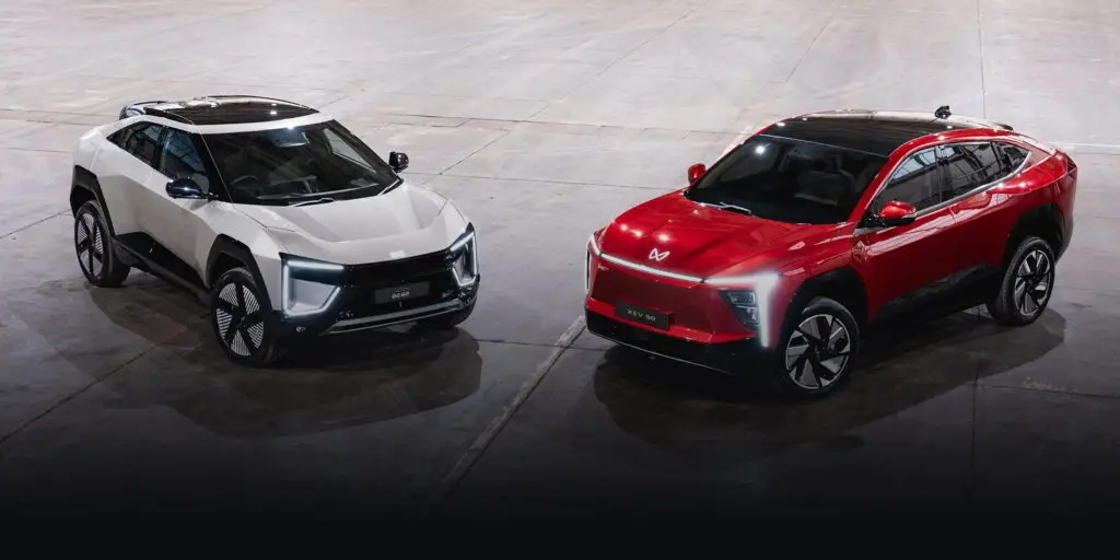 В Індії представили електричні кросовери Mahindra BE 6e та XEV 9e — photo 23643