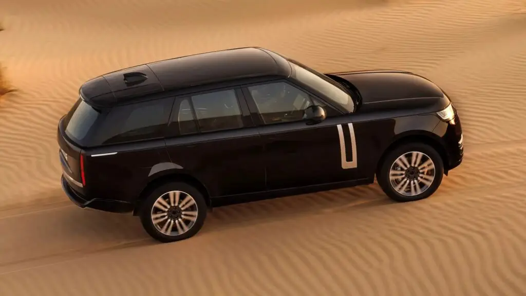 Електричний Range Rover пройшов випробування в екстремальних умовах — photo 5