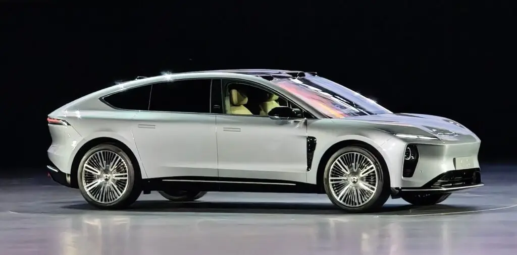 Преміальний Nio ET9 покладе на лопатки Mercedes-Benz, BMW та Audi? — photo 5