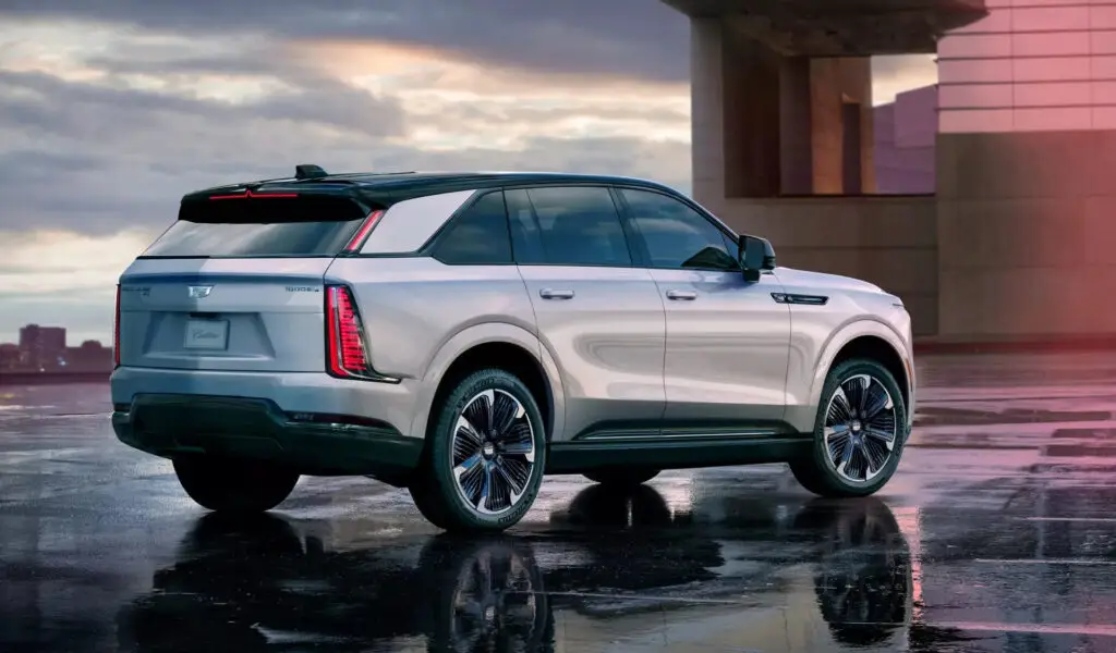 Cadillac Escalade IQ: нова ера розкоші на електротязі — photo 7
