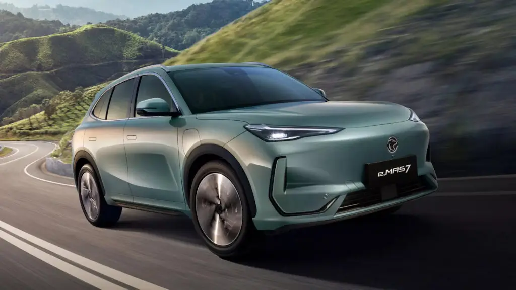 Proton представил бюджетный электрокроссовер e.MAS 7 — photo 7