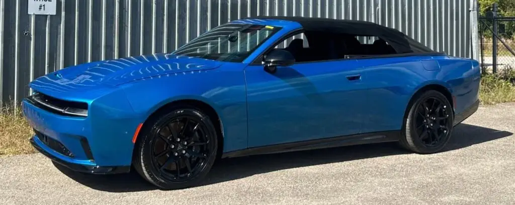 Електричний кабріолет Dodge Charger Daytona з’явиться наступного року — photo 5