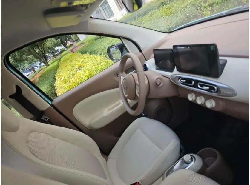 Wuling Hongguang Mini EV – новий п’ятимісний електрокар ціною в $6900 — photo 5