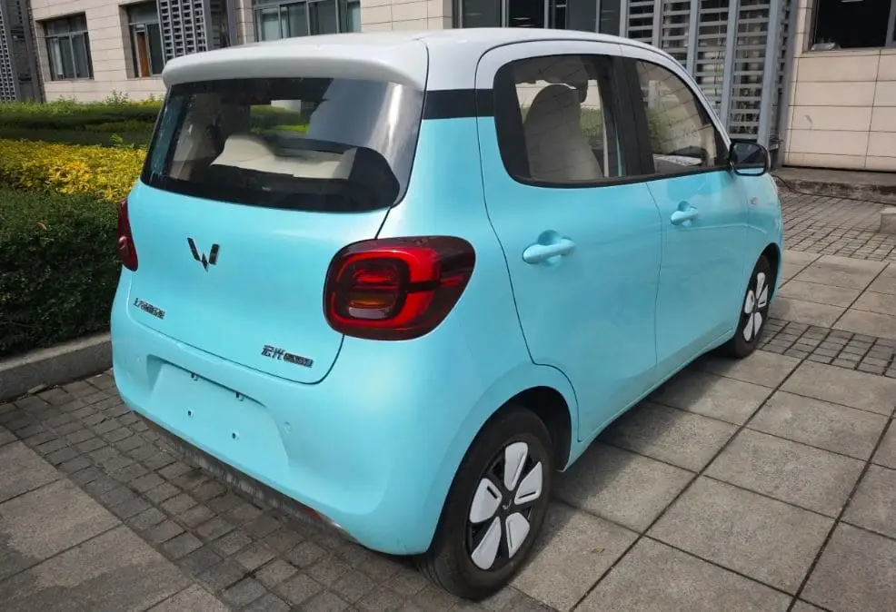 Wuling Hongguang Mini EV – новий п’ятимісний електрокар ціною в $6900 — photo 7