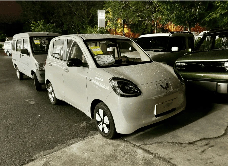 Wuling Hongguang Mini EV – новий п’ятимісний електрокар ціною в $6900 — photo 4