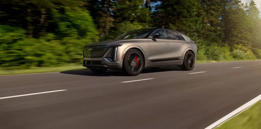 Электрический Lyriq-V – самый быстрый Cadillac в истории! — photo 2