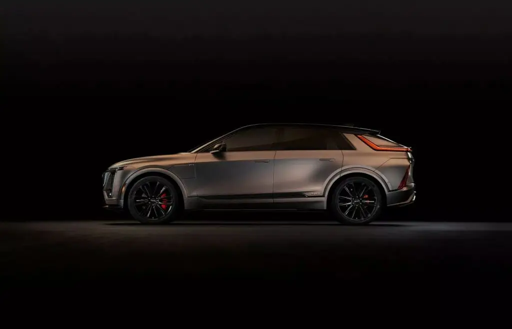 Электрический Lyriq-V – самый быстрый Cadillac в истории! — photo 5