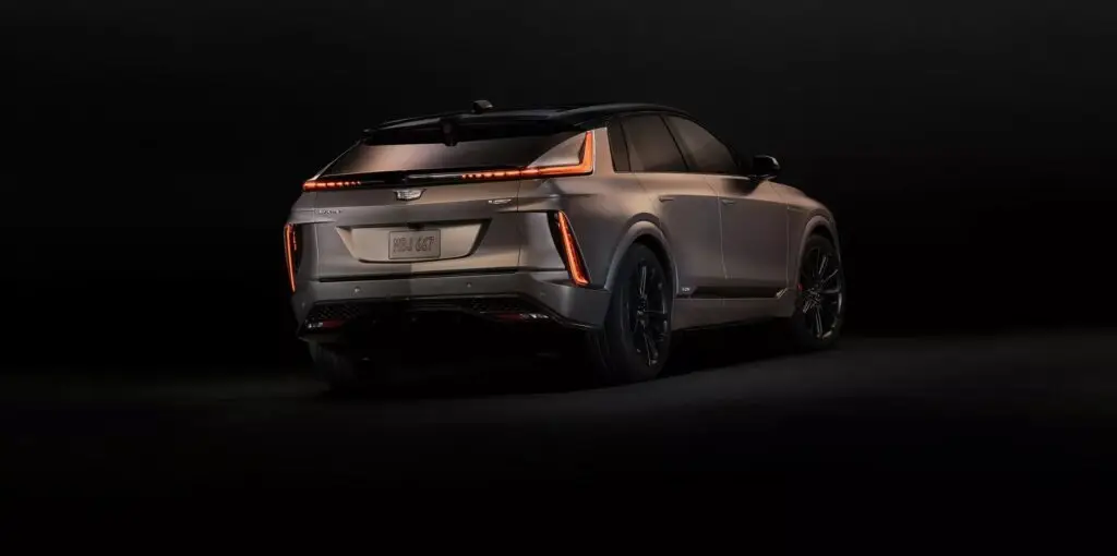 Электрический Lyriq-V – самый быстрый Cadillac в истории! — photo 3