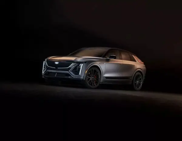 Электрический Lyriq-V – самый быстрый Cadillac в истории! — photo 28281