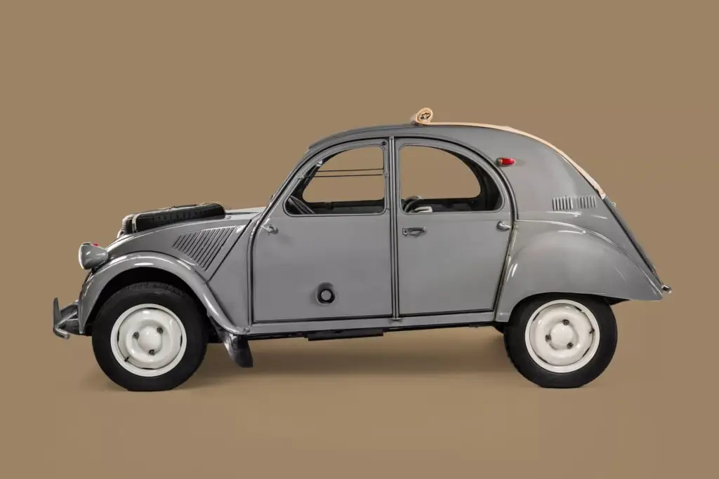 Citroën 2CV вернется в электрическом исполнении — photo 5