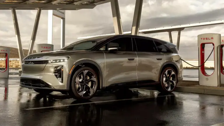 Lucid Gravity SUV може заряджатися на станціях потужністю до 400 кВт — photo 29125