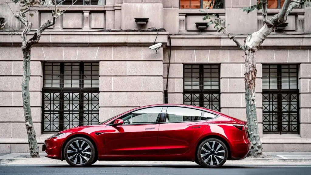 Tesla оскаржує мита ЄС на Model 3 китайського виробництва — photo 4