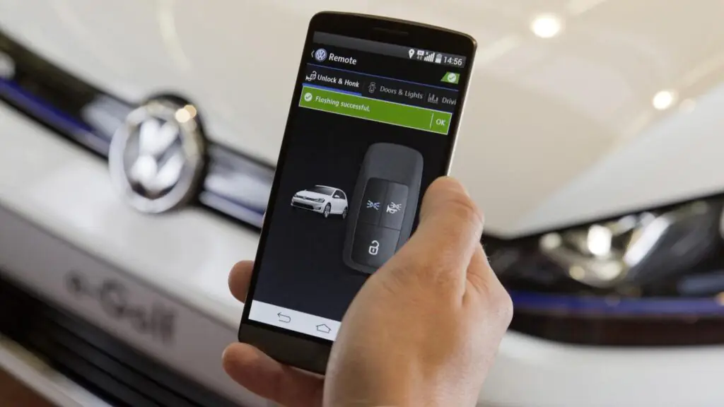 Десятирічний Volkswagen e-Golf після 200 000 км: чи вартий він уваги? — photo 3