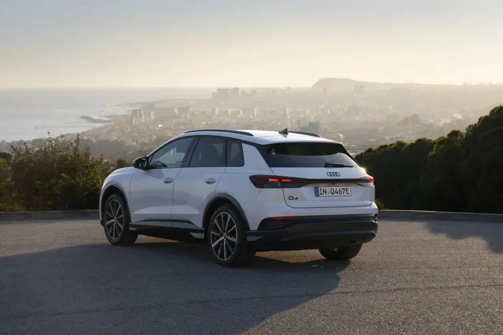 Audi Q4 e-tron отримав нову версію з великим запасом ходу — photo 4