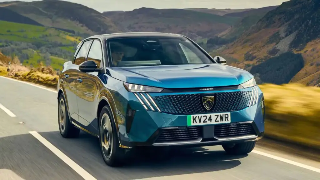 Peugeot E-3008 та E-5008 стали ще потужнішими — photo 4