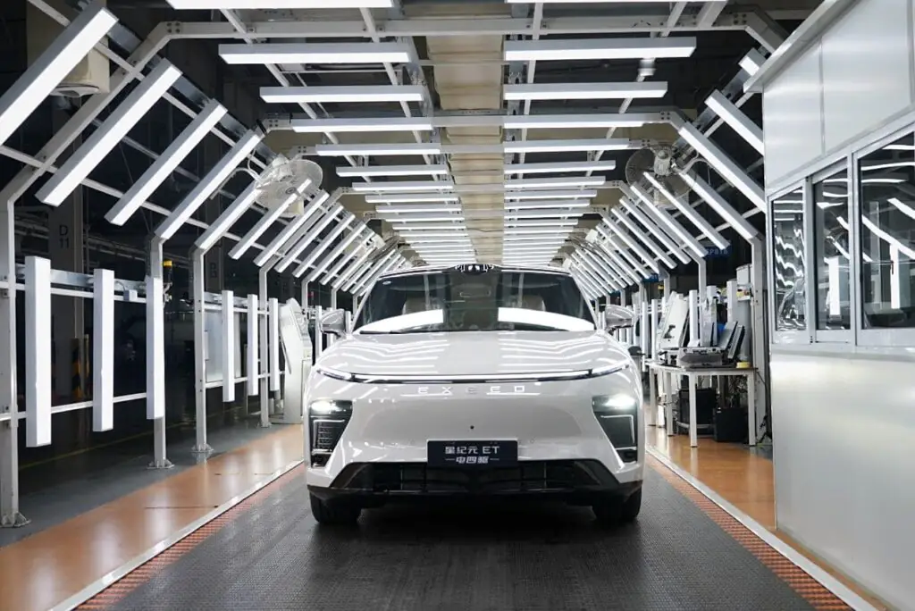 Chery Exlantix ET став Автомобілем 2024 року у Китаї — photo 4