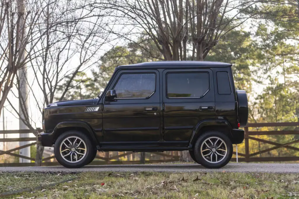 Електричний гольф-кар в стилі Mercedes G-Class можна купити за $21 900 — photo 5