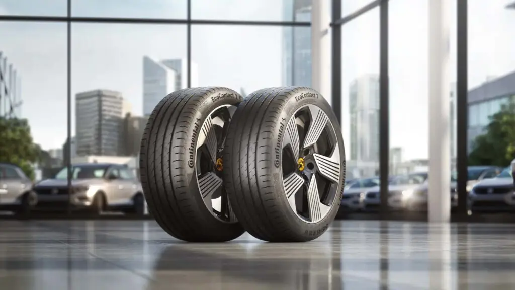 Нові шини для електромобілів від Continental мають текстуру м’яча для гольфу — photo 3