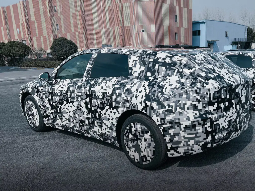 Faraday Future готовит стильный электрокроссовер FX 6 — photo 3