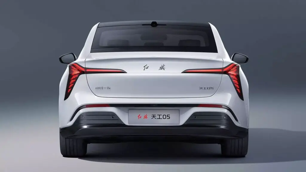 З’явився Hongqi Tiangong 05 – черговий конкурент Tesla Model 3 — photo 6