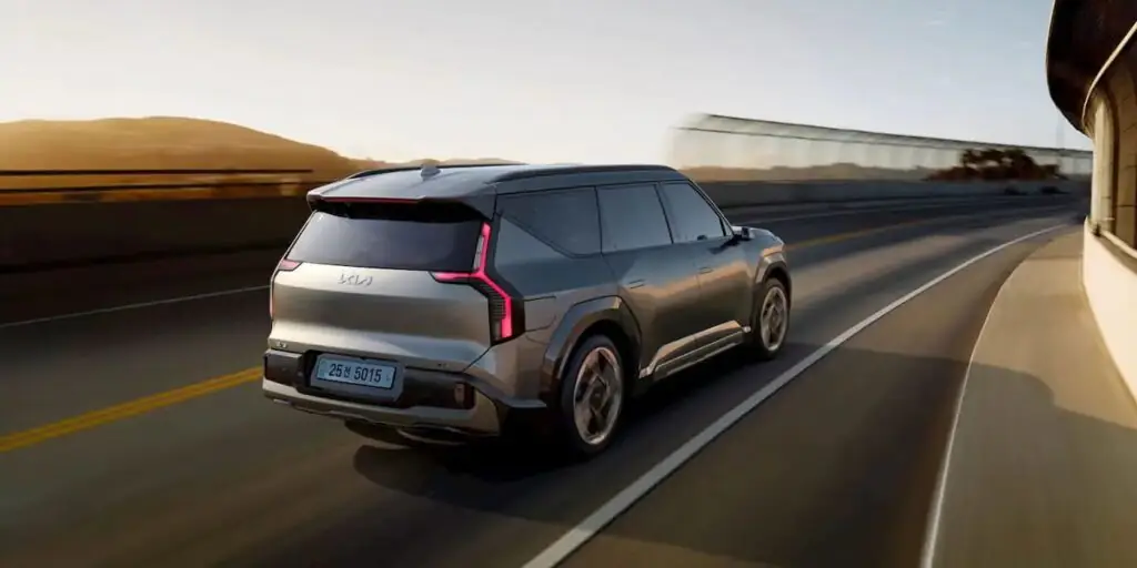 Заряджений гігант Kia EV9 GT дебютував в Кореї — photo 5