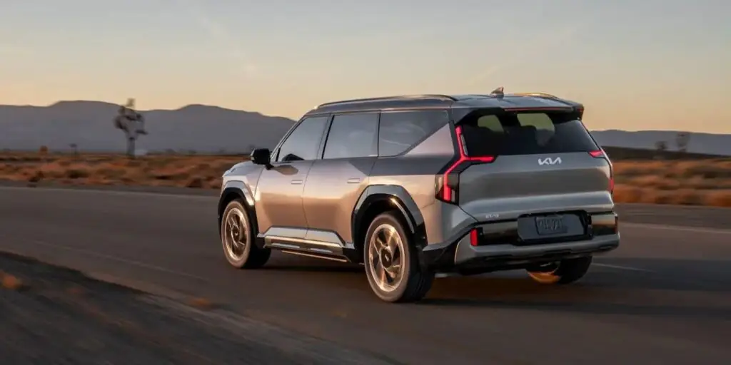 Заряджений гігант Kia EV9 GT дебютував в Кореї — photo 2