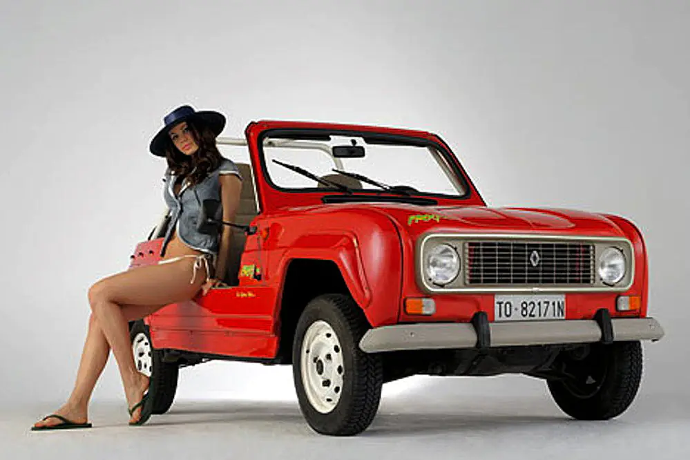 Renault 4 E-Tech Frog – готовий концепт стильного електричного баггі — photo 2