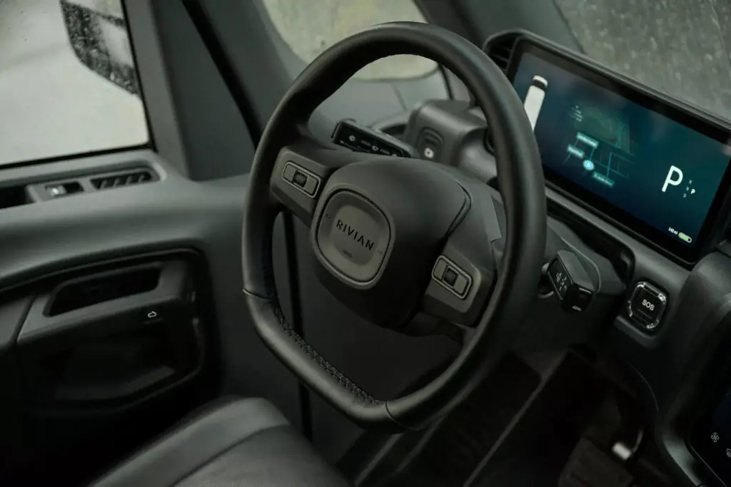 Rivian відкриває продажі електрофургонів, але чи варті вони $80 000? — photo 4