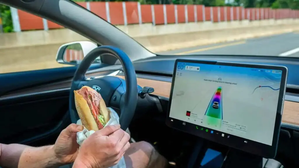 Згідно з дослідженням, водії Tesla – найгірші у США — photo 3