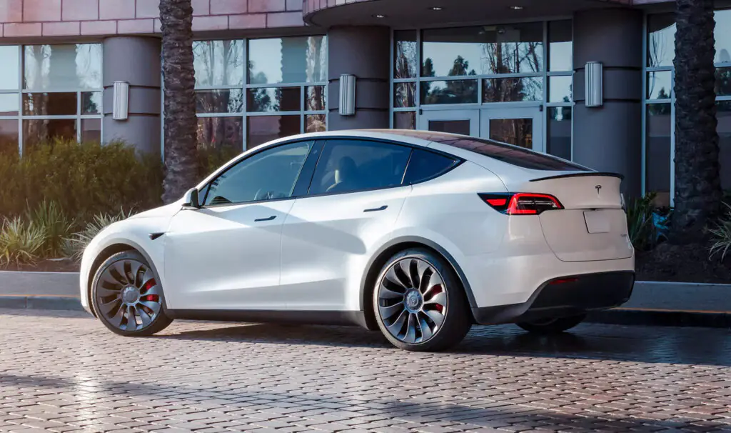 Tesla зіткнулася з колективним позовом в Австралії — photo 4