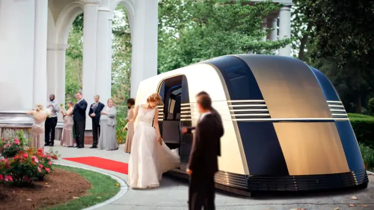 Tesla готується до запуску Robovan та сервісу спільних поїздок — photo 30901