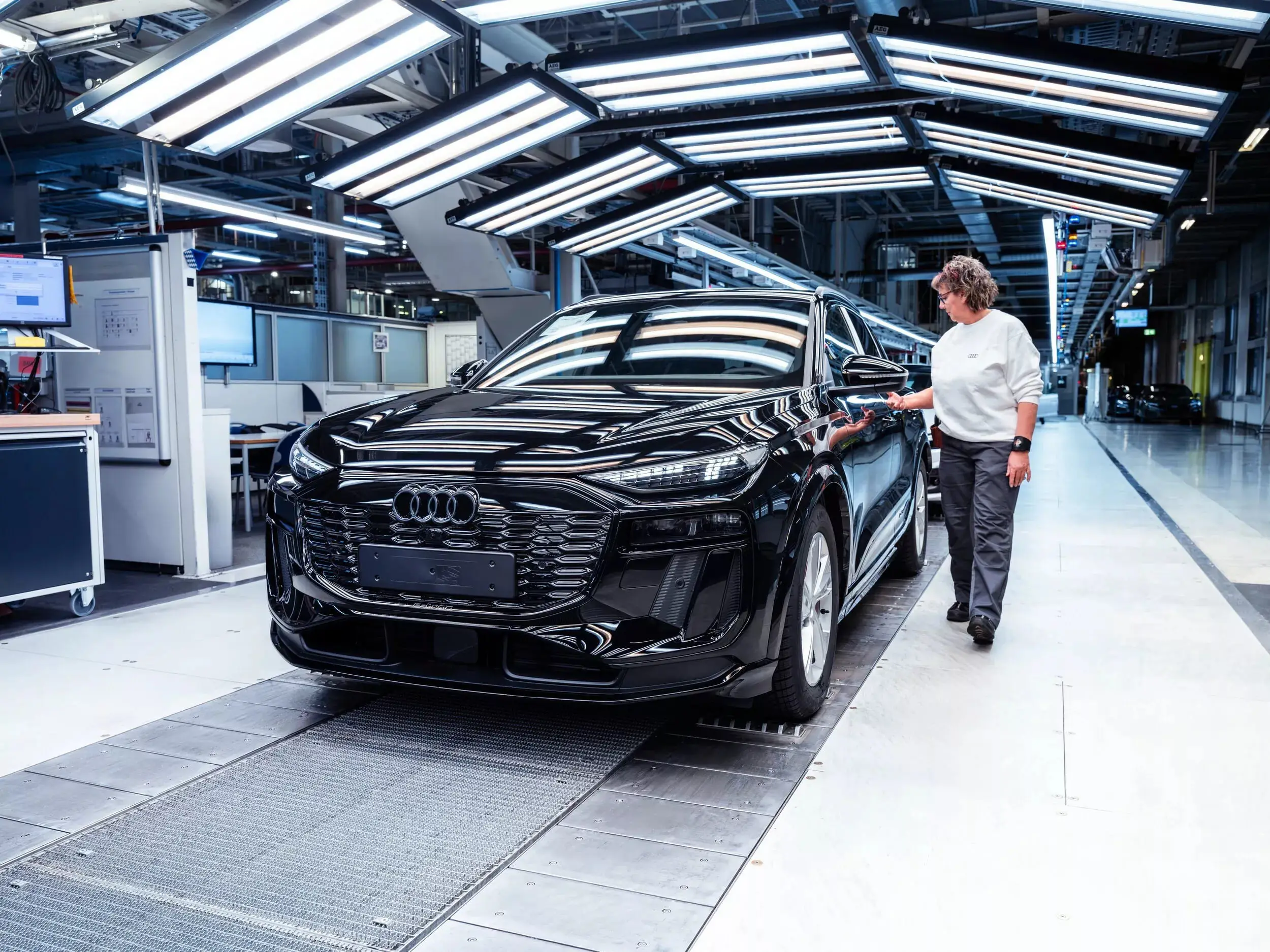 Audi сокращает 7500 рабочих мест и меняет курс электрификации — photo 34796