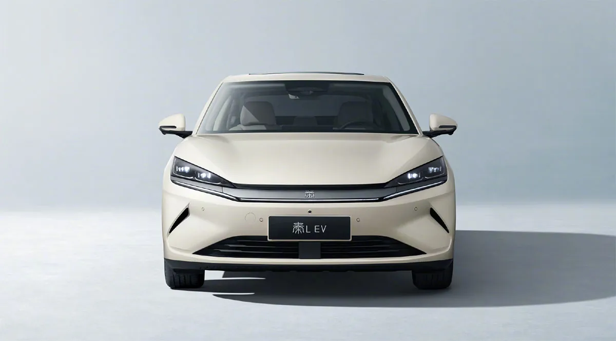 BYD Qin L EV – майже як Tesla, тільки за €14 900 — photo 35466