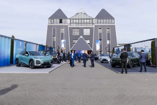 Changan привезе до Європи 8 електромобілів до 2027 року — photo 35484
